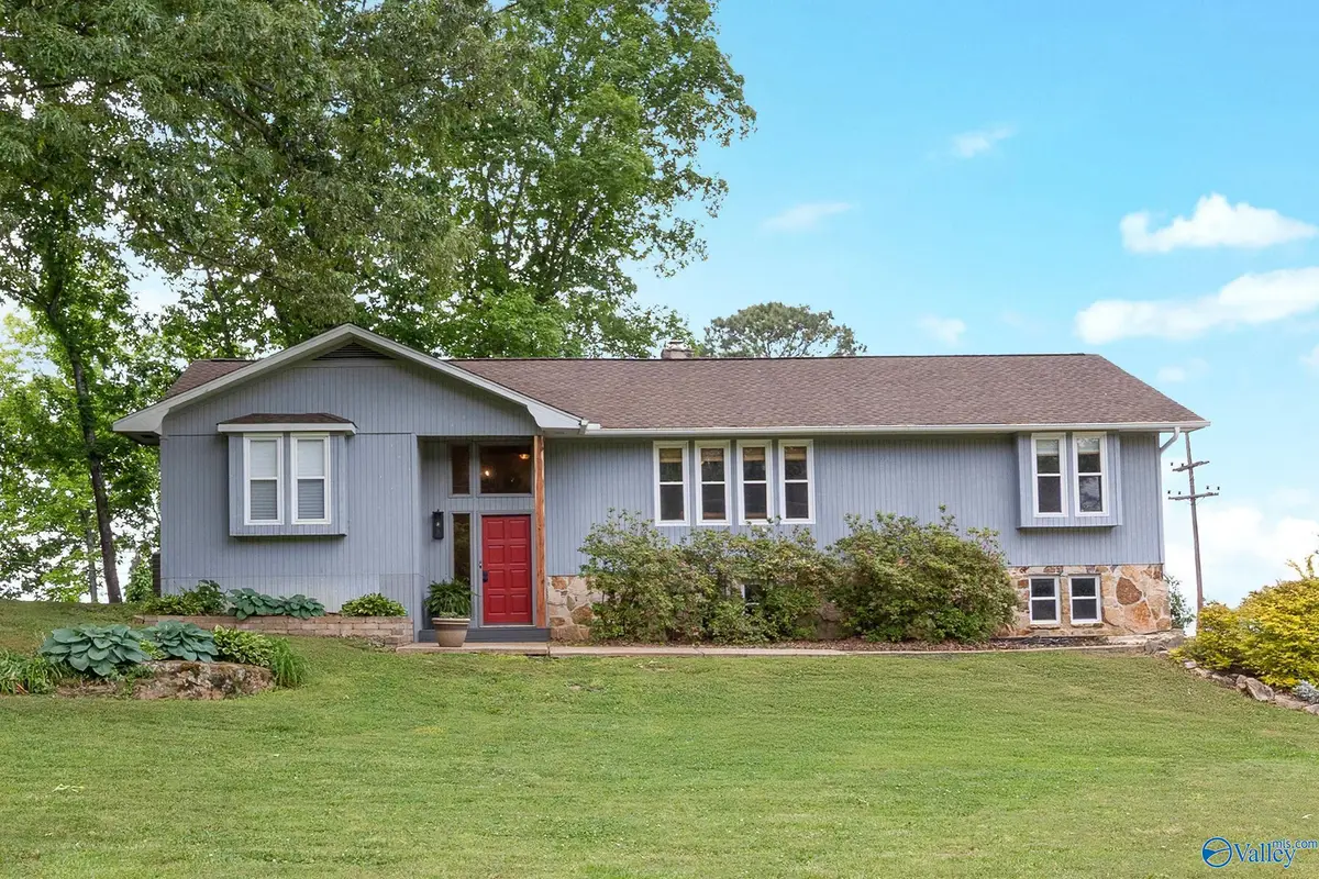 1308 Whispering Hills Circle, Hartselle, AL 35640 - #1