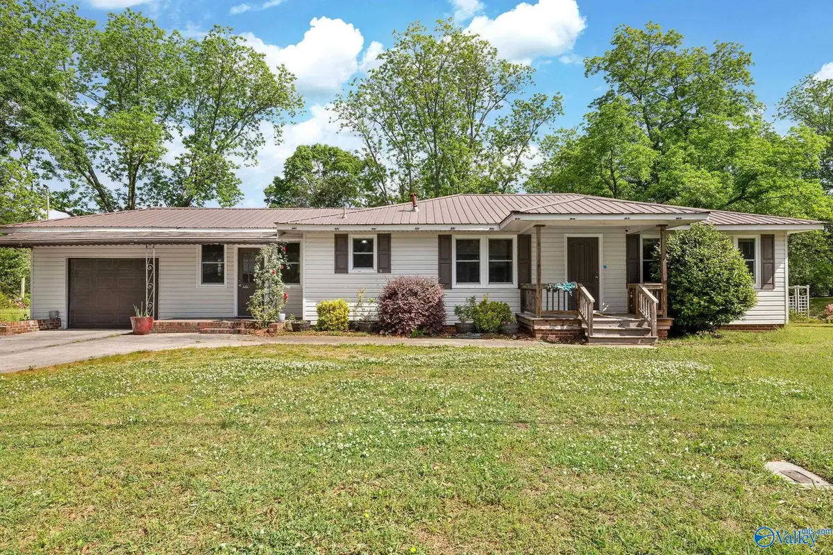 606 Martin Avenue, Boaz, AL 35957 - #1