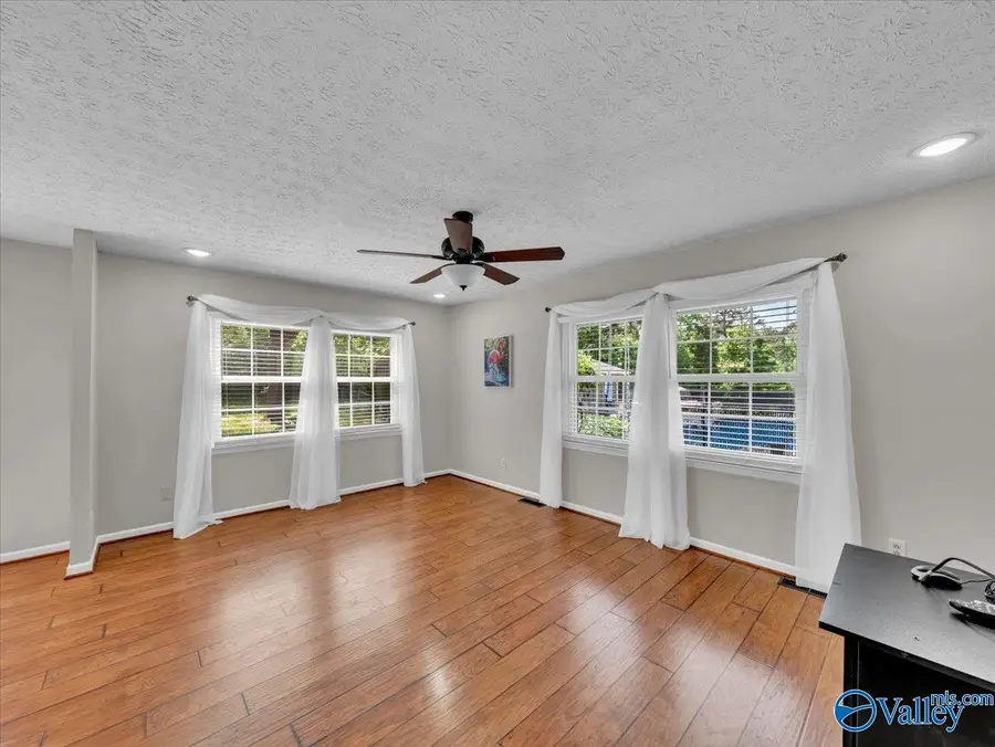 23 Elizabeth Drive Ne, Fort Payne, AL 35967 - #3