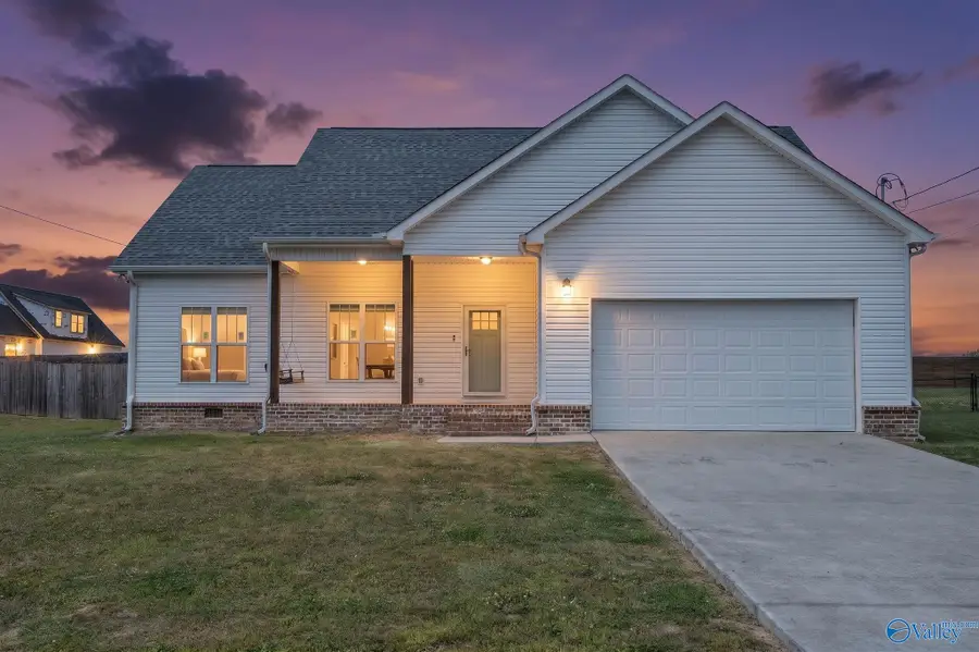 415 Highland Drive, Arab, AL 35016 - #2