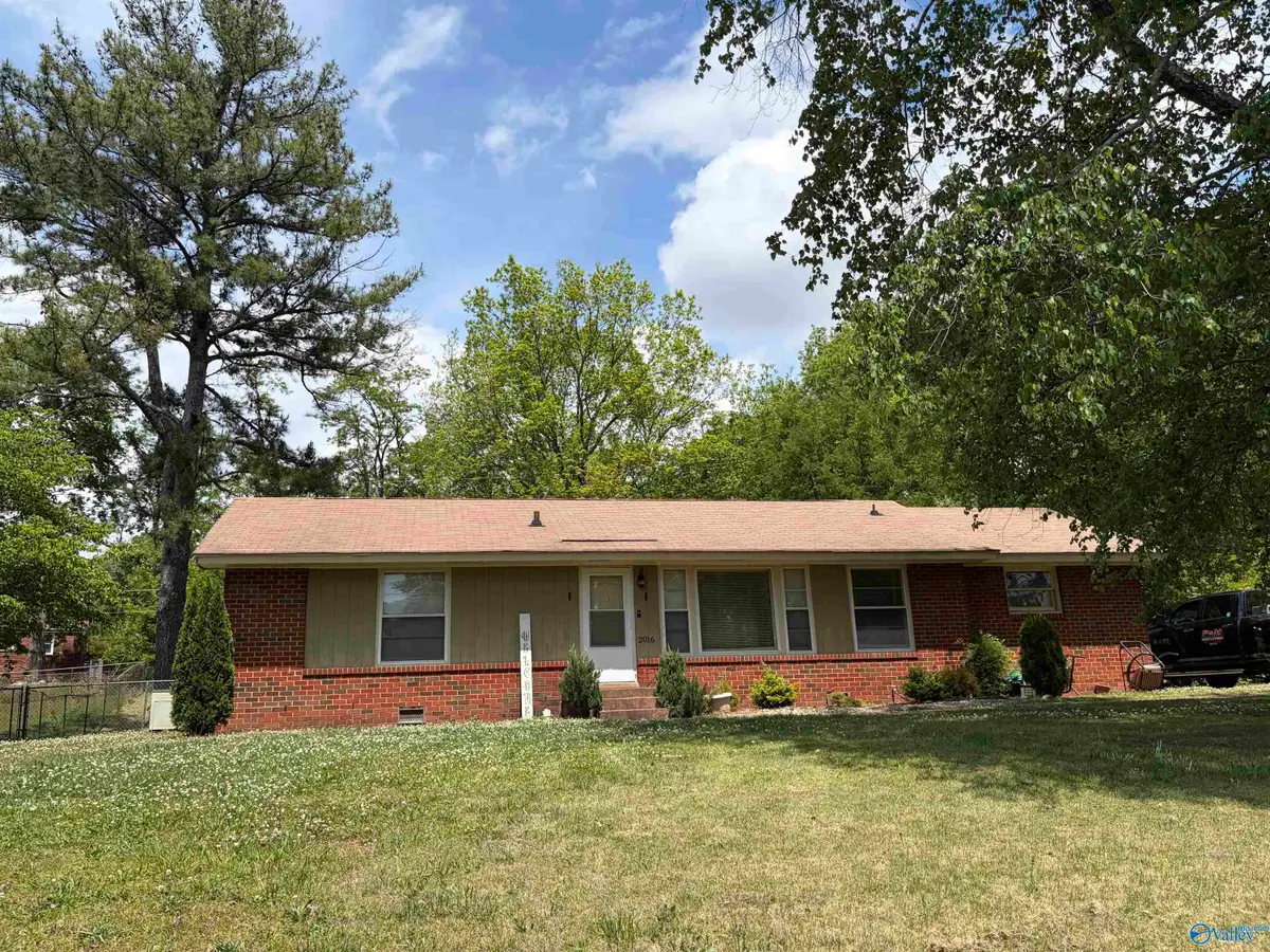 2016 Lance Road Nw, Huntsville, AL 35810 - #1