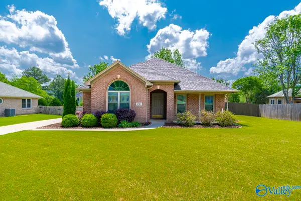 2510 Lawson Lake Court, Huntsville, AL 35803