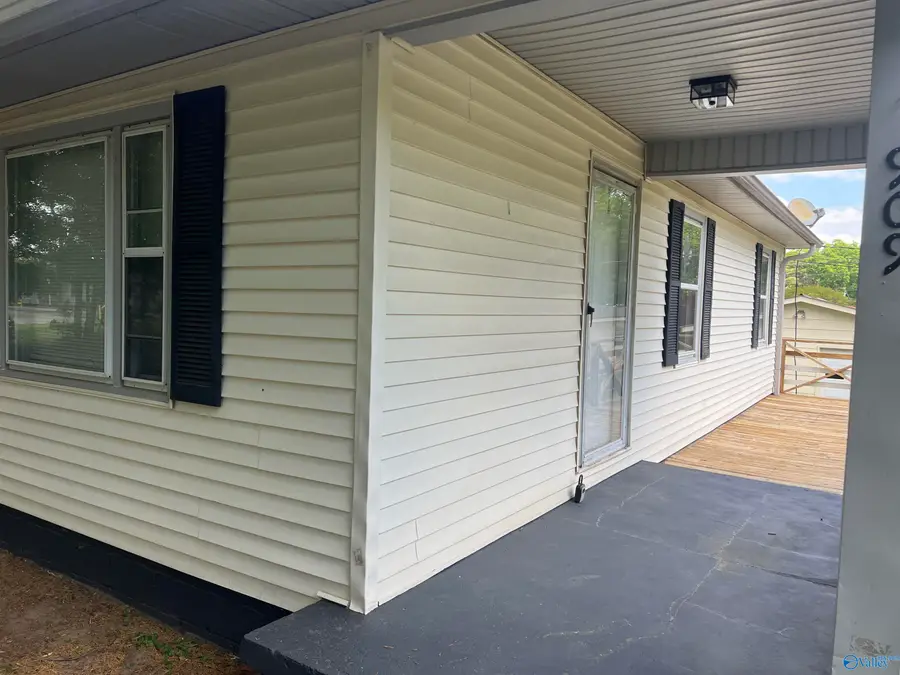 909 Snowden Circle, Boaz, AL 35957 - #3