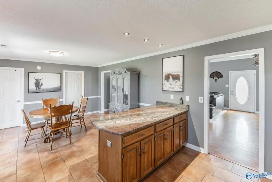 1735 Nottingham Drive Sw, Decatur, AL 35603 - #3