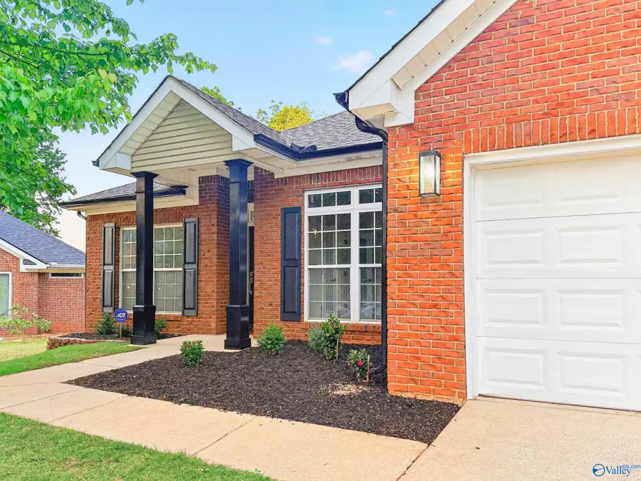 206 Bridgeway Circle, Madison, AL 35758 - #2