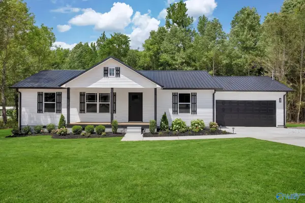 2312 Half Section Line Road, Albertville, AL 35950