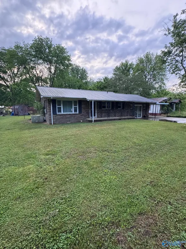 106 Brewer Street, Scottsboro, AL 35768