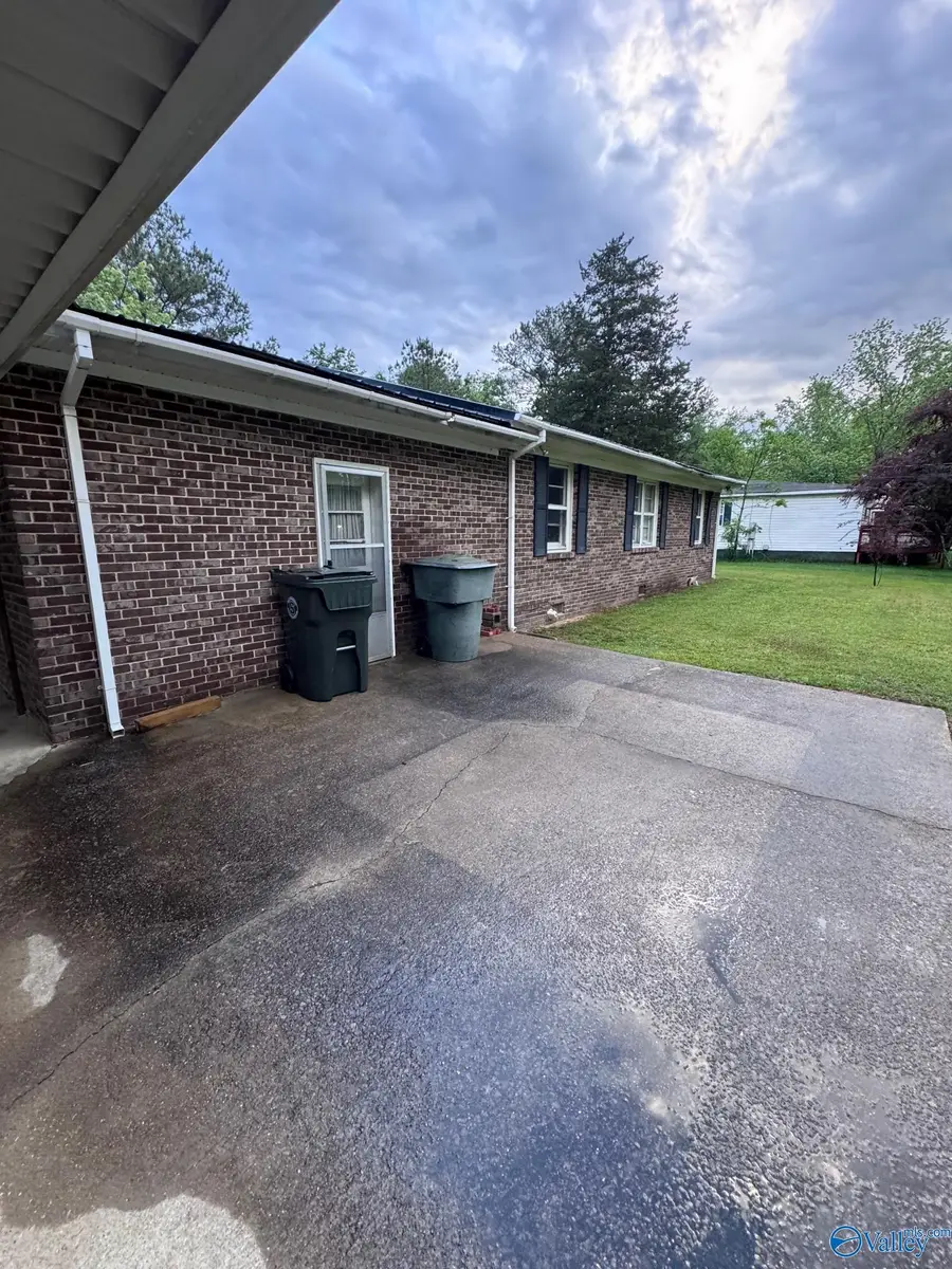 106 Brewer Street, Scottsboro, AL 35768 - #3