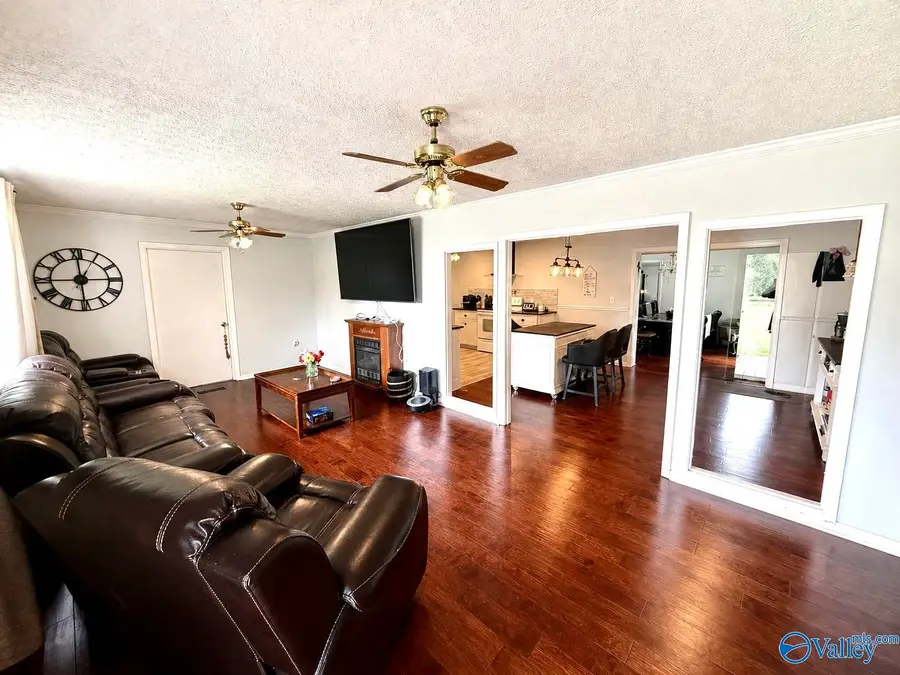 3651 Black Road, Rainbow City, AL 35906 - #2