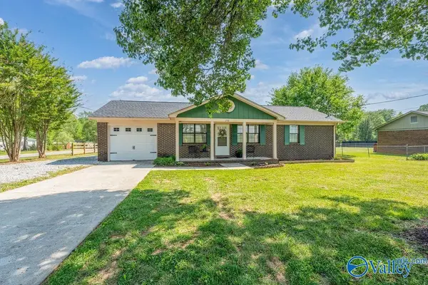 1792 Bobo Section Road, Hazel Green, AL 35750