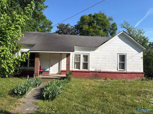 704 West Washington Street, Athens, AL 35611