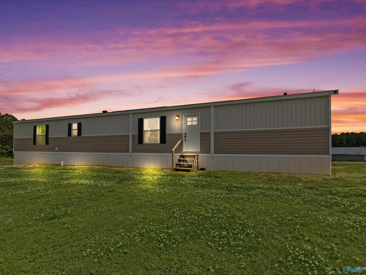 272 Hooper Drive, Boaz, AL 35956 - #1