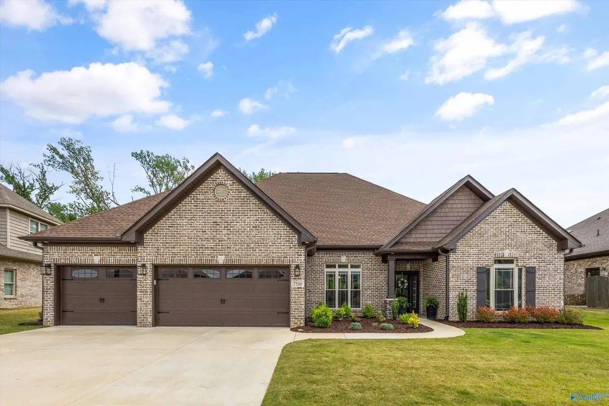 7500 Flint Crossing Circle Se, Owens Cross Roads, AL 35763 - #1