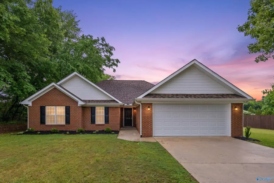 128 Honeycutt Road, Hazel Green, AL 35750 - #2