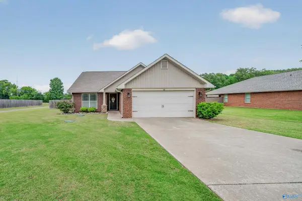221 Waxmyrtle Drive, Harvest, AL 35749