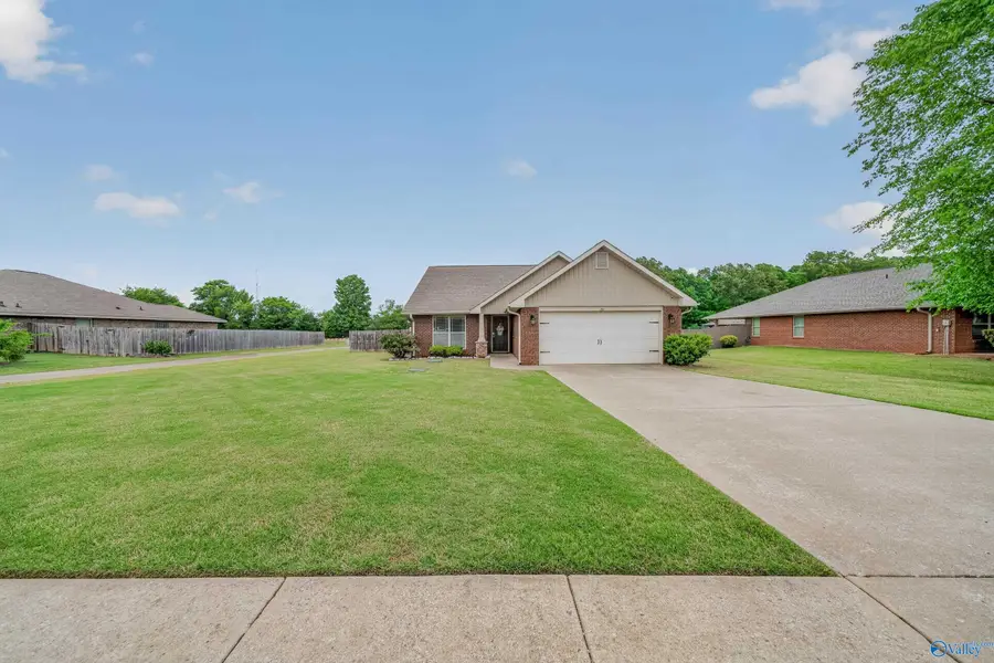221 Waxmyrtle Drive, Harvest, AL 35749 - #2