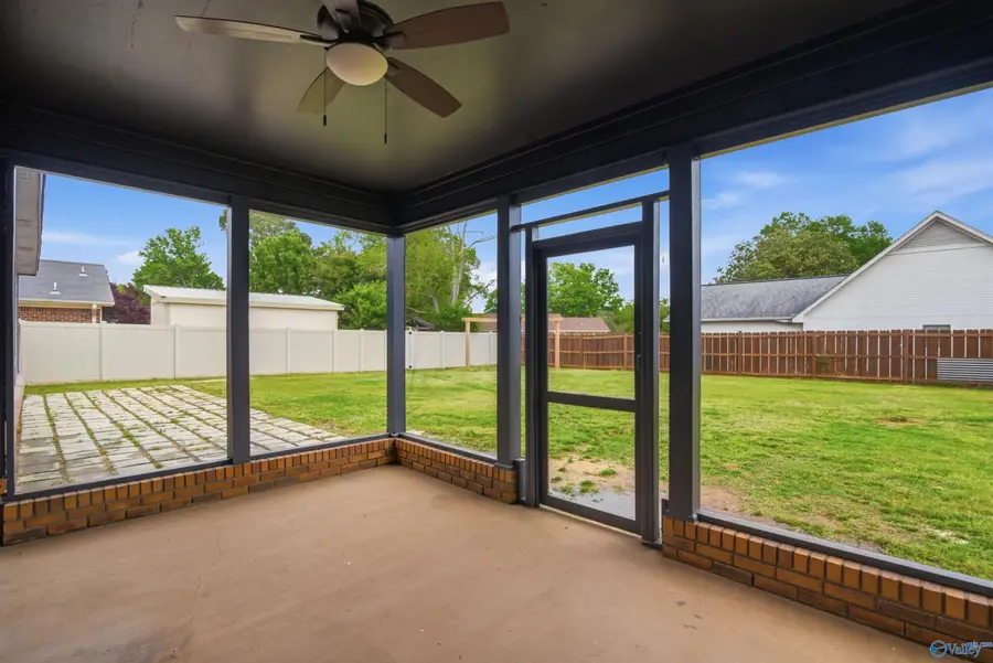 2716 Lexington Avenue Sw, Decatur, AL 35603 - #3