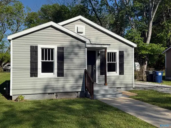 2614 Huntsville Street Nw, Huntsville, AL 35811
