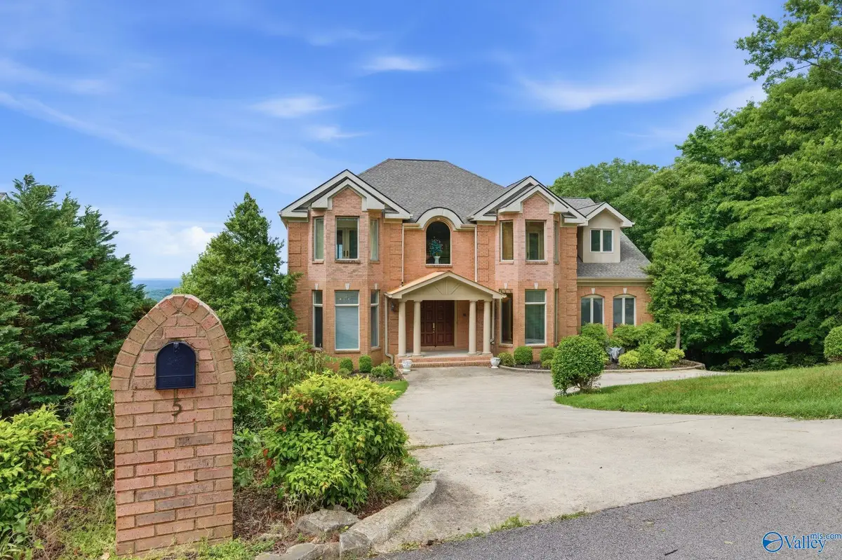 5 Saint Charles Road Se, Huntsville, AL 35801 - #1