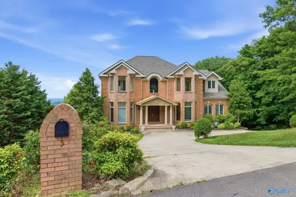 5 Saint Charles Road Se, Huntsville, AL 35801