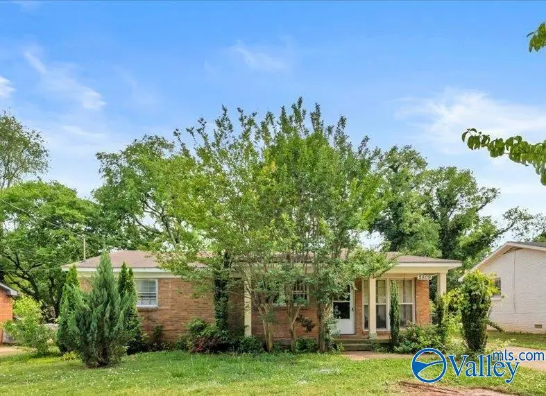 2809 Greenside Drive Nw, Huntsville, AL 35816 - #1