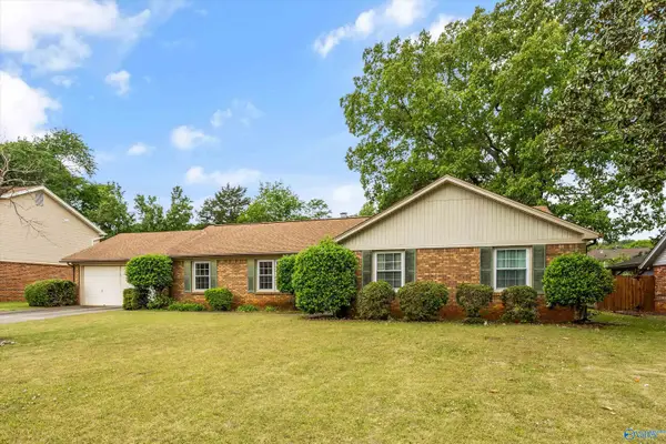 8936 Cannstatt Drive, Huntsville, AL 35802