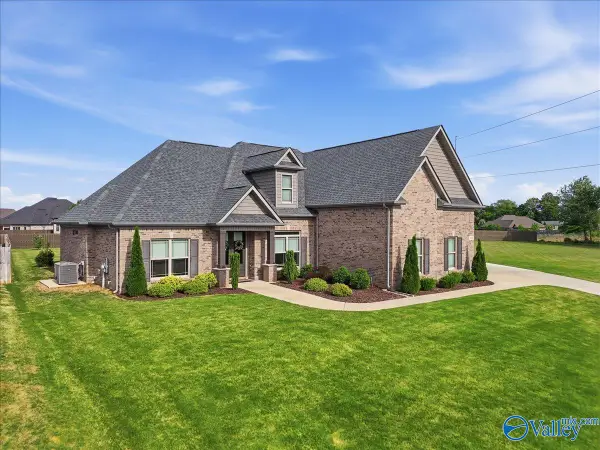 105 Ellis Ridge Drive, Meridianville, AL 35759