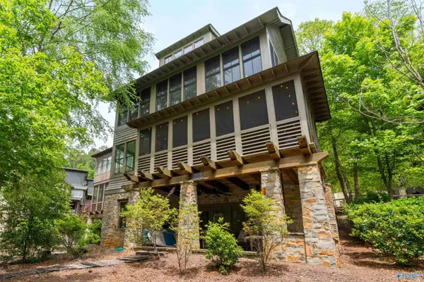 20 Waterdog Drive, Crane Hill, AL 35053