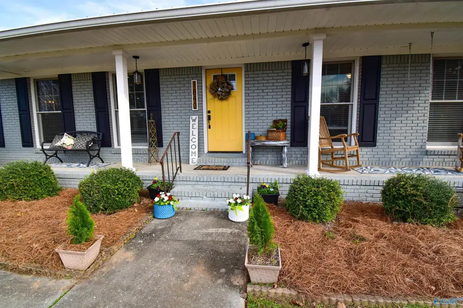 1840 Sheila Avenue Nw, Cullman, AL 35055 - #3