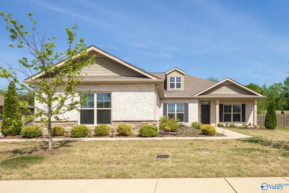7040 Regency Lane, Gurley, AL 35748 - #1