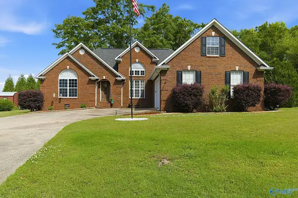 2275 Island Way, Southside, AL 35907