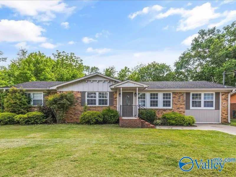 6311 Creighton Avenue Nw, Huntsville, AL 35810 - #1