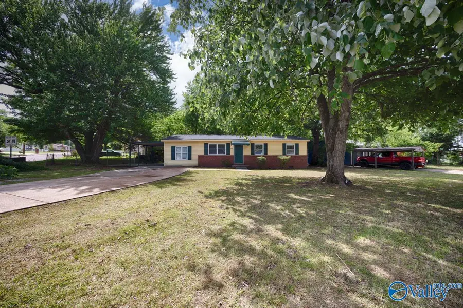 619 Greenfield Drive Nw, Huntsville, AL 35811 - #3