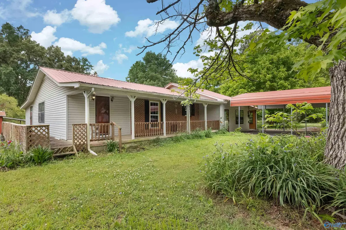 191 Derrick Drive, Guntersville, AL 35976 - #1