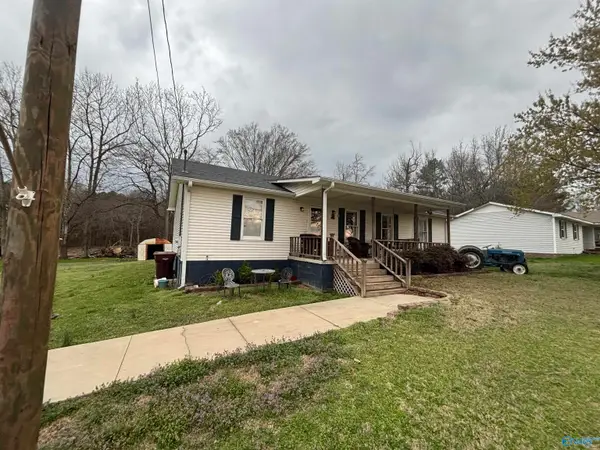 13805 Carter Road, Athens, AL 35611