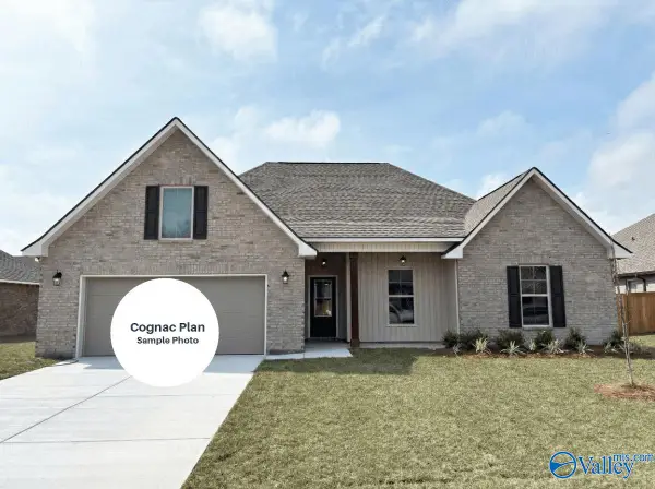 149 Elledge Farm Drive, Hazel Green, AL 35750