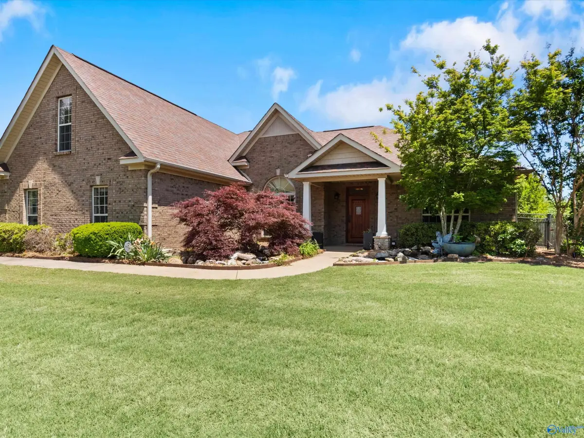 211 Magnolia Glen Drive, Huntsville, AL 35811 - #1