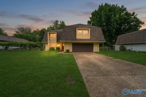 1922 Burlingame Drive, Huntsville, AL 35803