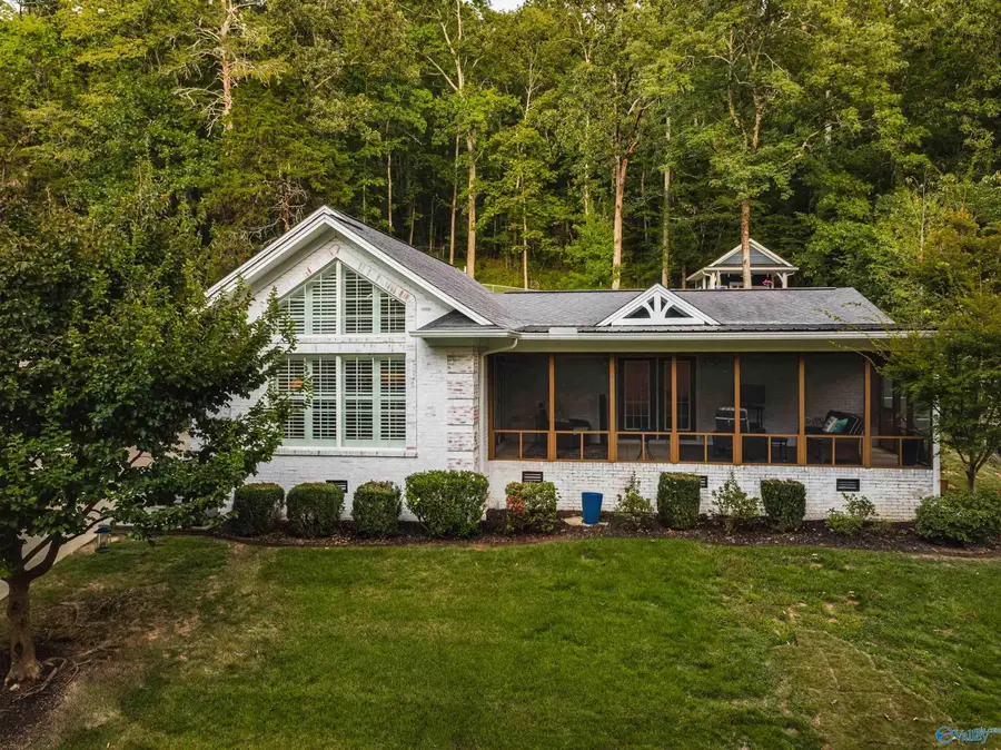 1829 Forest Drive, Guntersville, AL 35976 - #2