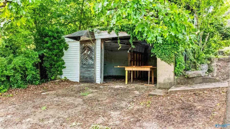 1010 Green Avenue Nw, Fort Payne, AL 35967 - #3