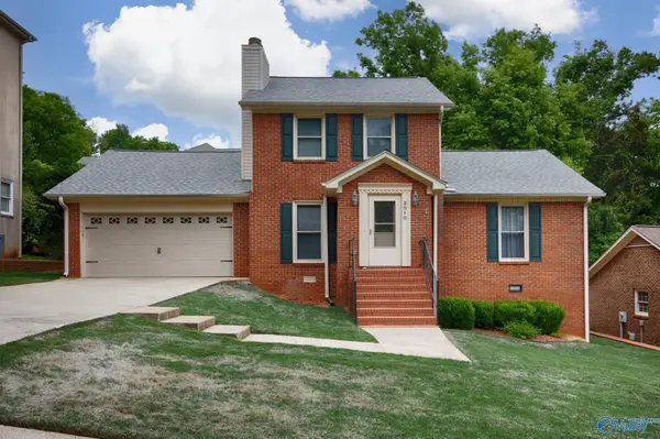 2010 Brandy Circle Ne, Huntsville, AL 35811