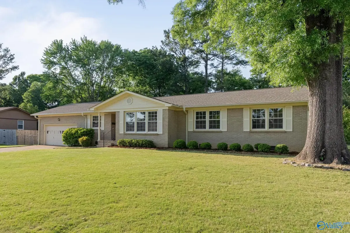 1219 Briar Hollow Trail Se, Huntsville, AL 35802 - #1