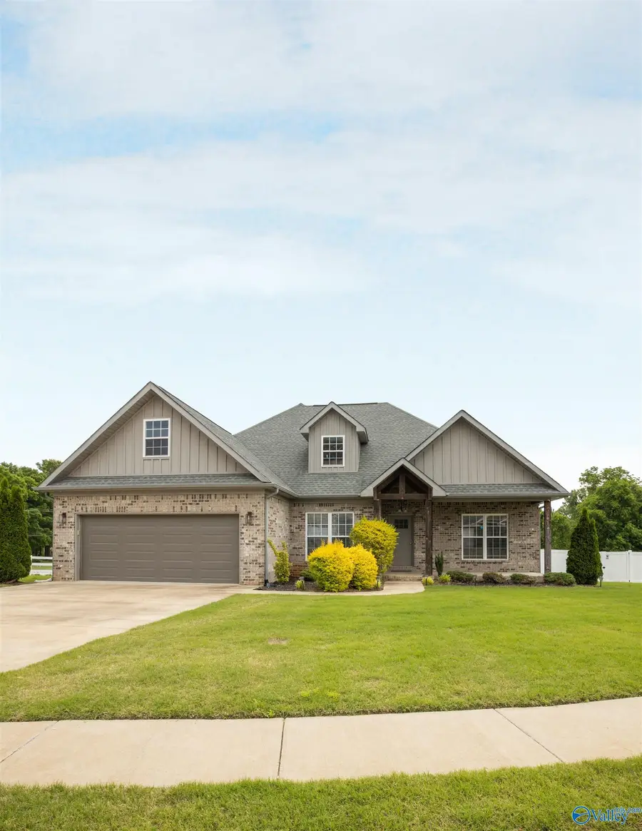 55 Rolling Brook Drive, Rogersville, AL 35652 - #3