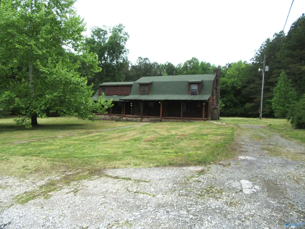 3809 South Chapel Hill Road, Decatur, AL 35603 - #1