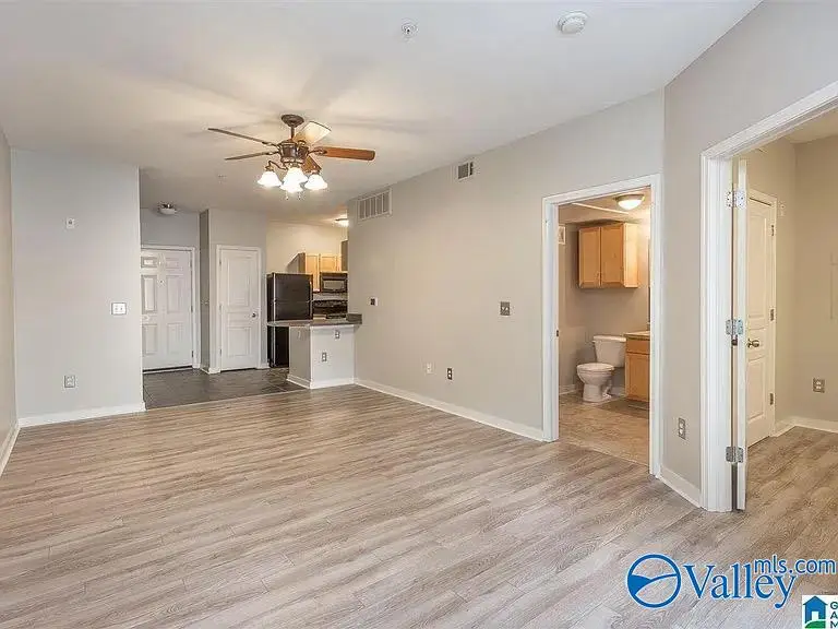 401 20th Street S #413, Birmingham, AL 35233 - #3