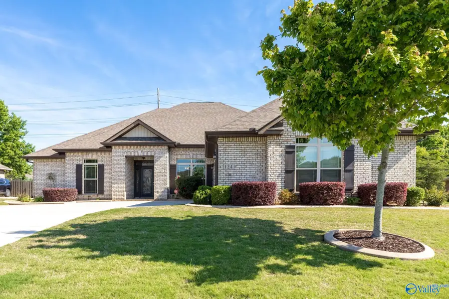 124 Harbor Glen Drive Sw, Madison, AL 35756 - #2