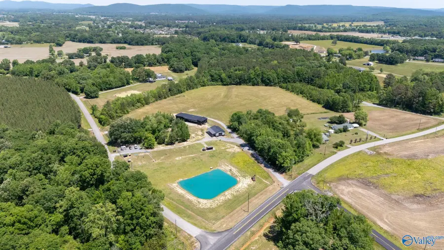 4387 Hobbs Island Road, Owens Cross Roads, AL 35760 - #2