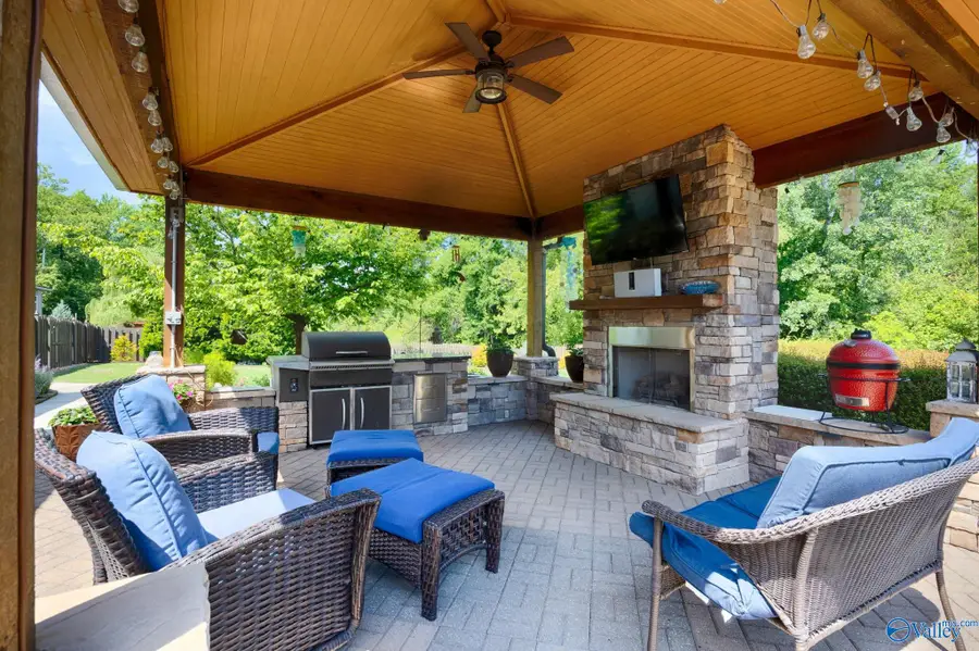 16 Elm Ridge Boulevard Sw, Huntsville, AL 35824 - #3