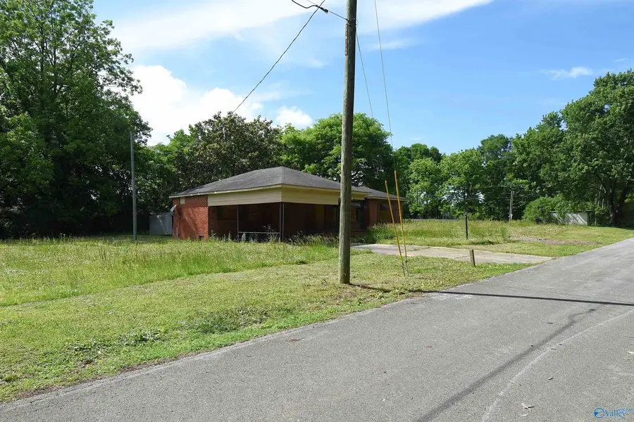 1211 23rd Avenue, Decatur, AL 35601 - #2
