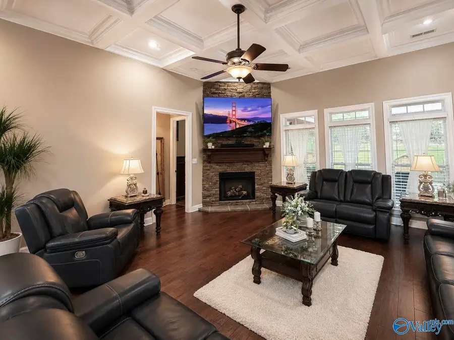 22 Autumn Glory Lane Se, Huntsville, AL 35803 - #3